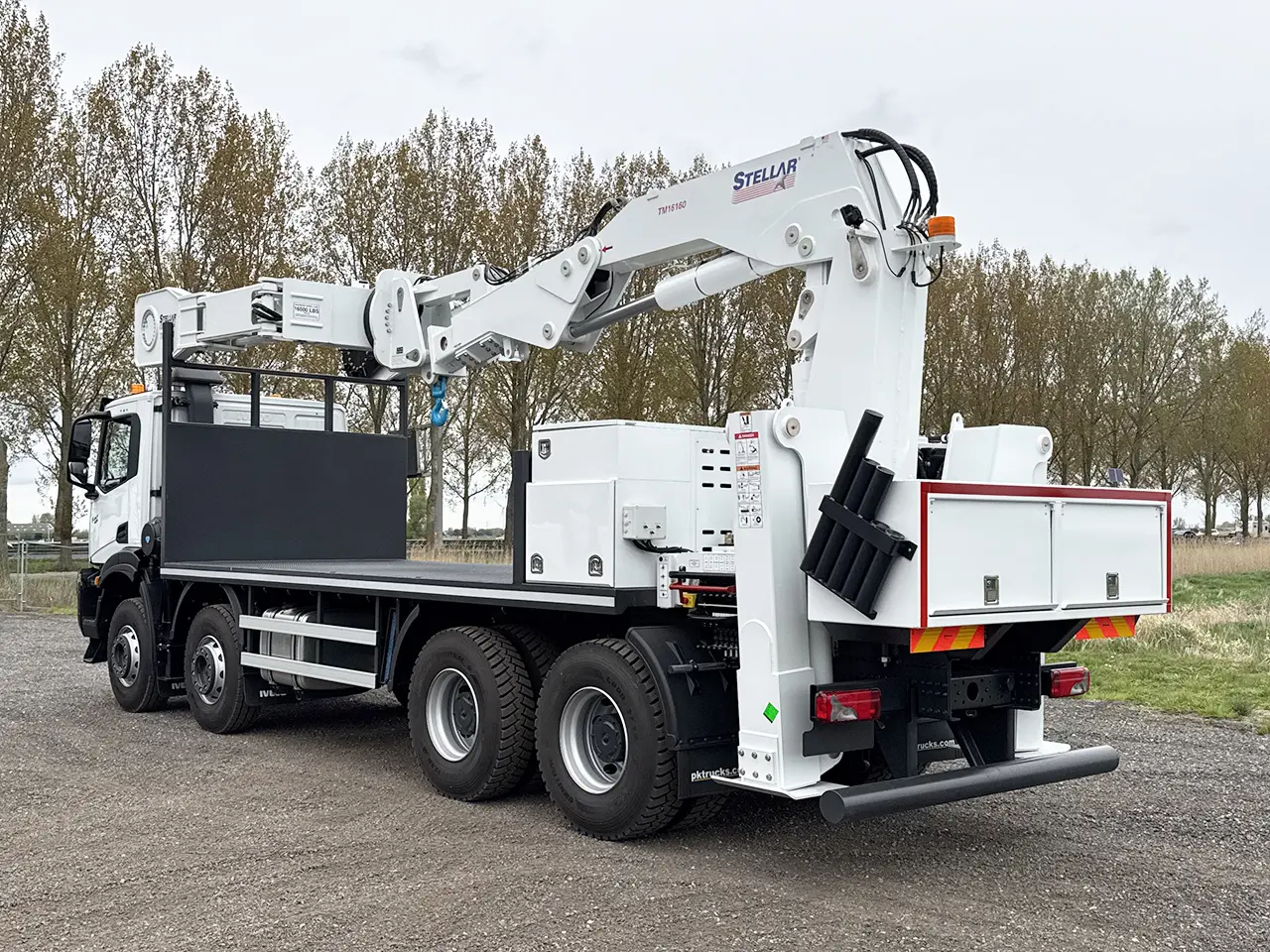 Iveco T-Way AD410T43H AT Stellar 28000 Tire-Handler 8x4 Crane Truck 6