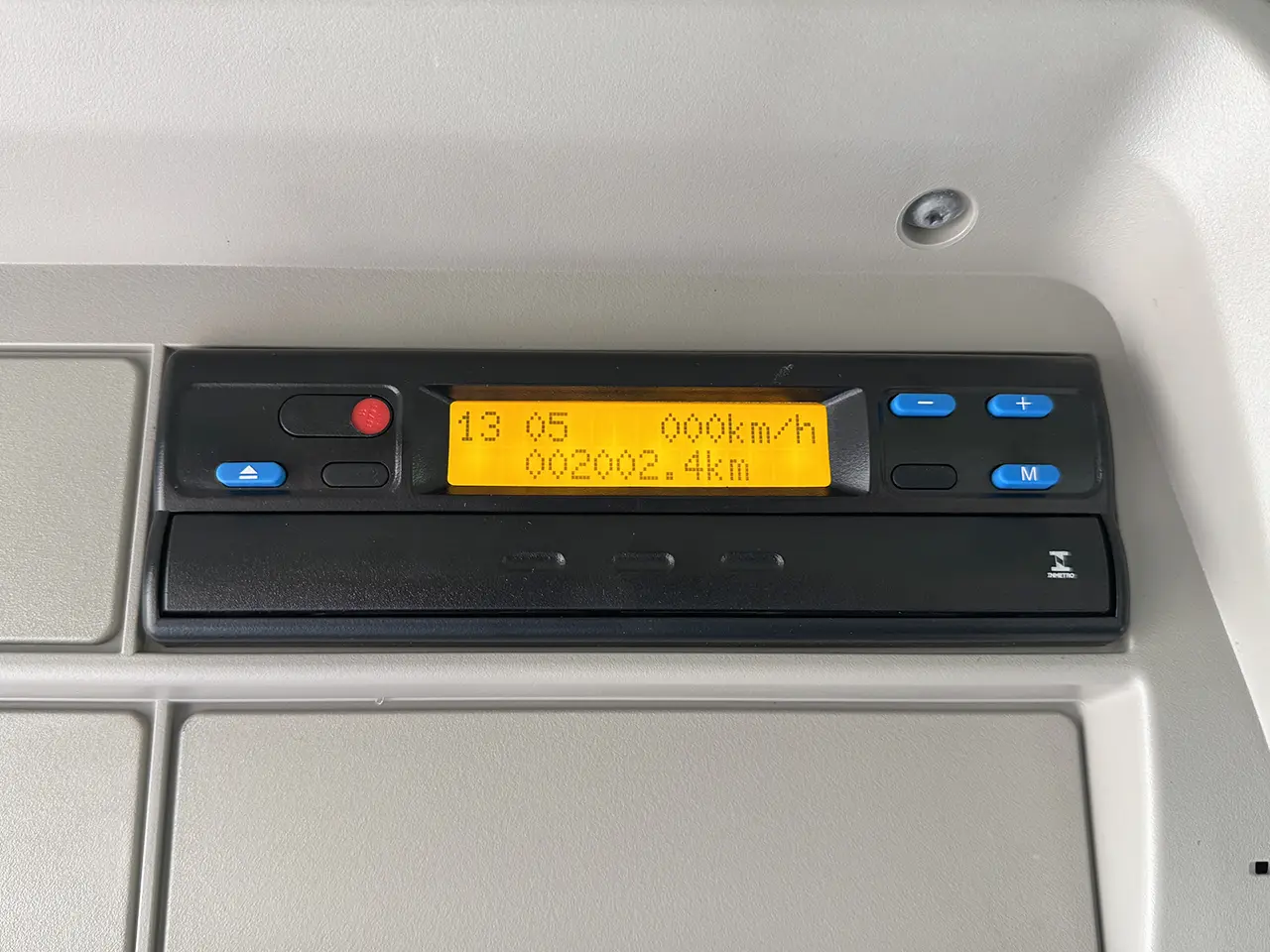 Iveco T-Way AD410T43H AT Stellar 28000 Tire-Handler 8x4 Crane Truck 11