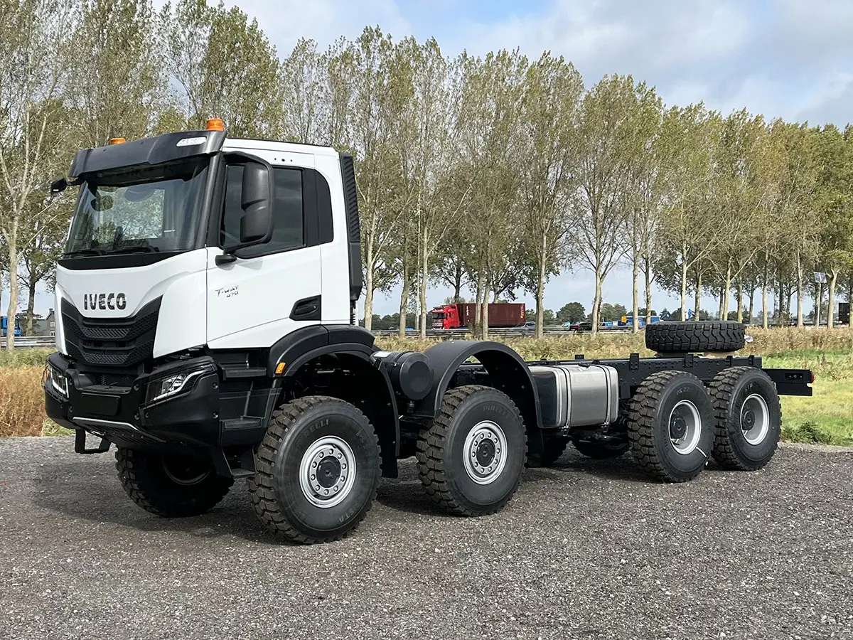 Iveco T-Way AD410T47WH-5020 AT 8x8 Chassis Cabin 1