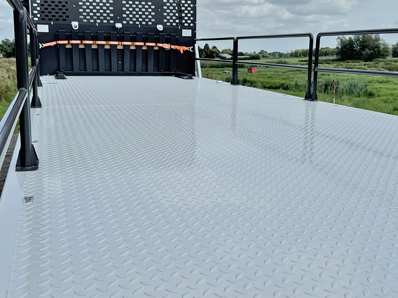 Iveco T-Way AD410T47WH-5020 AT 8x8 Flatbed 11