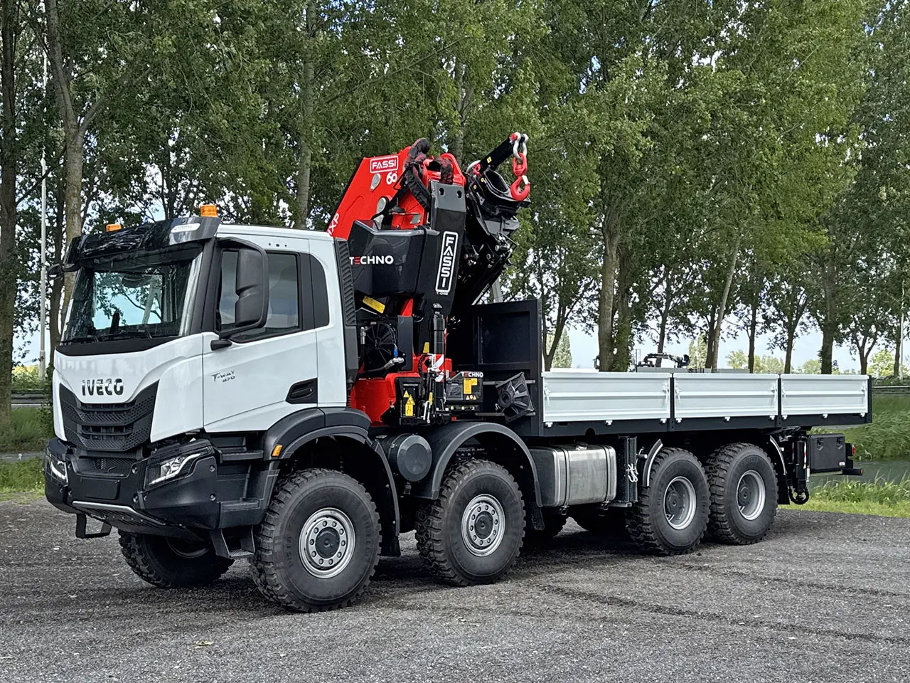 Iveco T-Way AD410T47WH Crane Truck 8x8