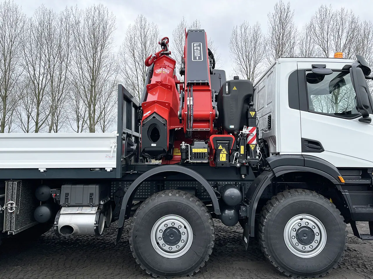 Iveco T-Way AD410T47WH AT Fassi F1150RA2.28 8x8 Crane Truck 15