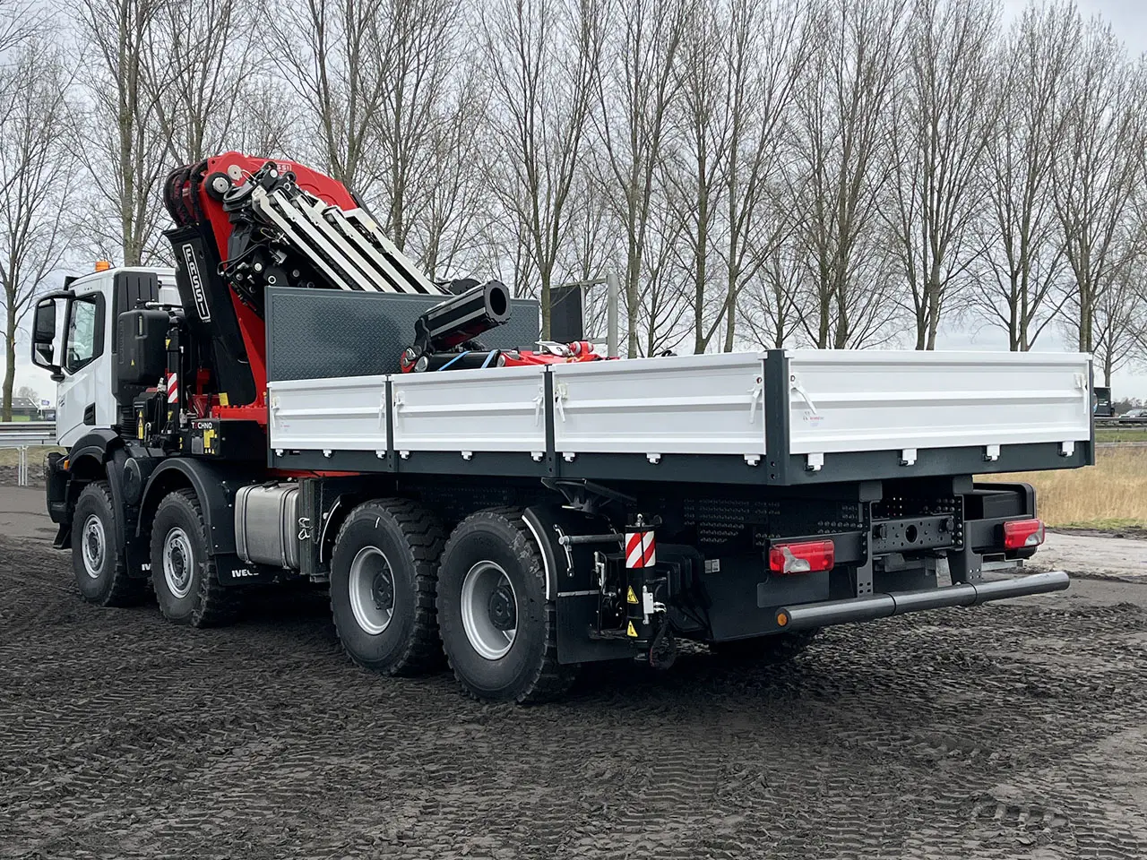 Iveco T-Way AD410T47WH AT Fassi F1750R.2.8 with JIB Camion grue 8x8 3