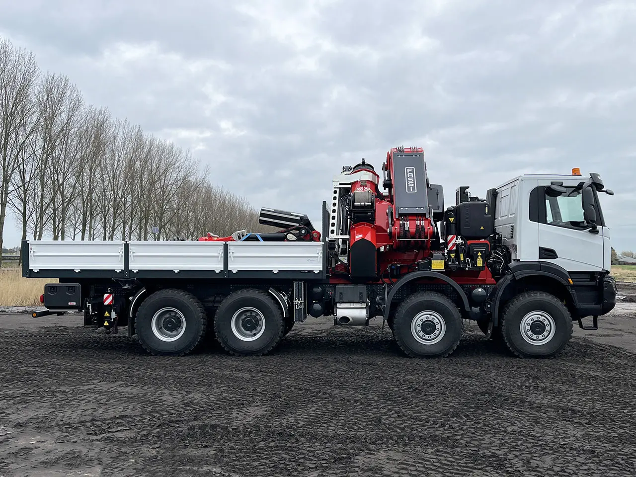 Iveco T-Way AD410T47WH AT Fassi F1750R.2.8 with JIB 8x8 Crane Truck 5