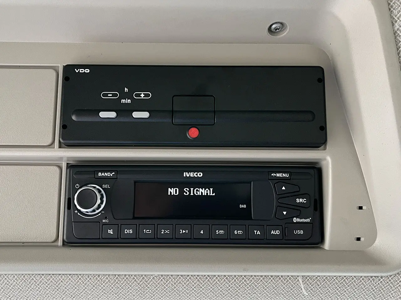 Iveco T-Way AD410T47WH AT Fassi F1750R.2.8 with JIB 8x8 Crane Truck 11