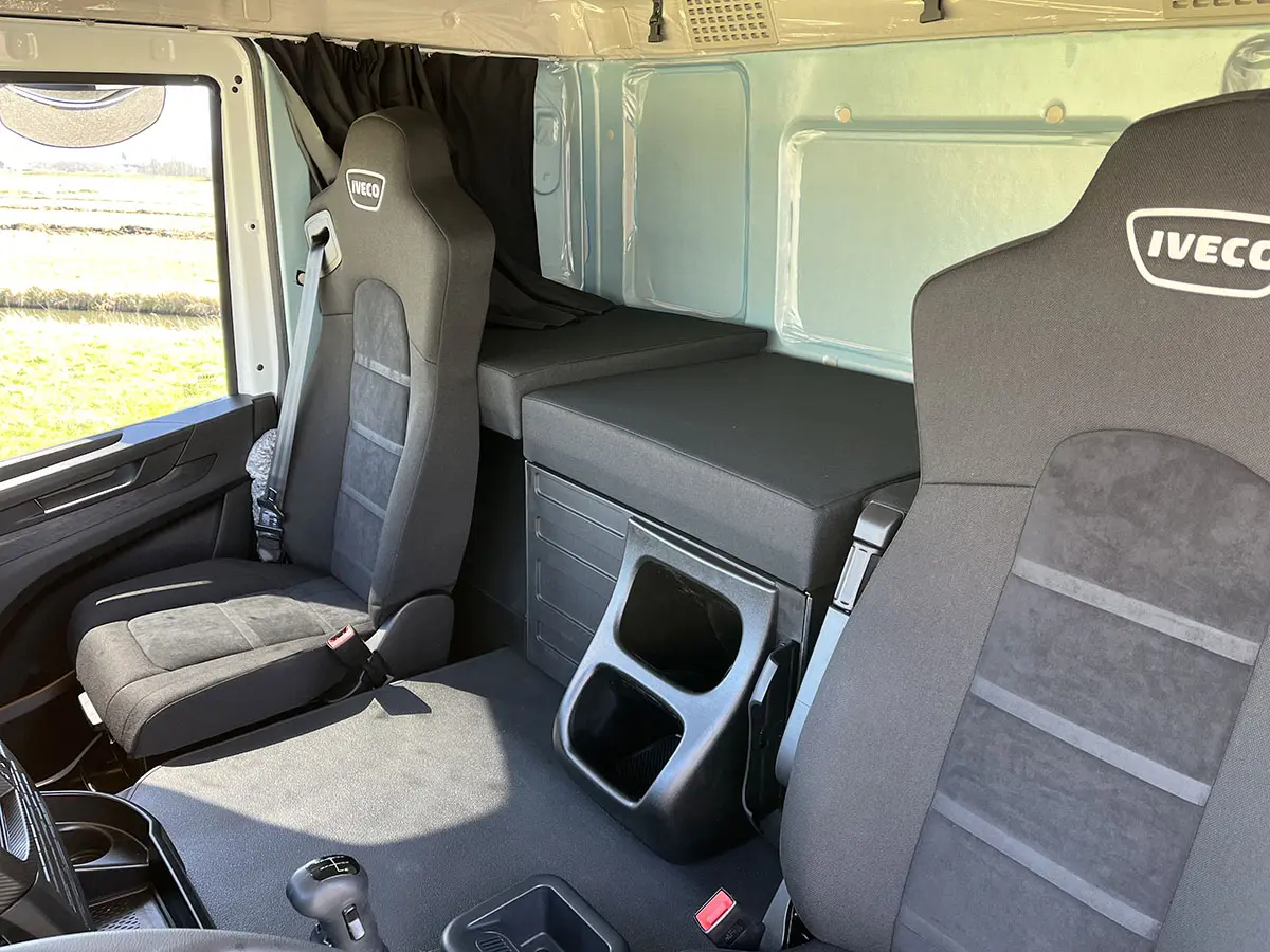 Iveco T-Way AT380T47H-4200 Chassis Cabin 6x4 10