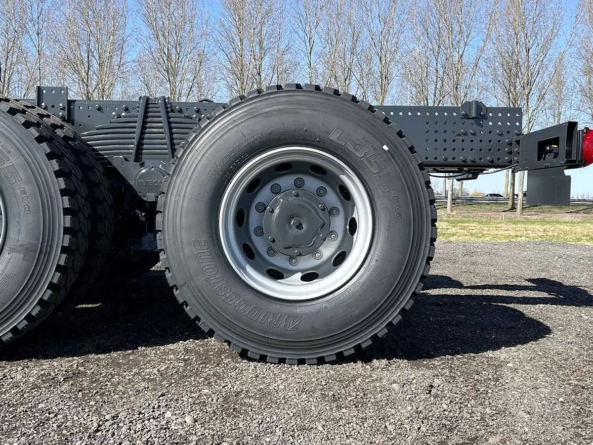 Iveco T-Way AT380T47H-4200 Chassis Cabin 6x4 13
