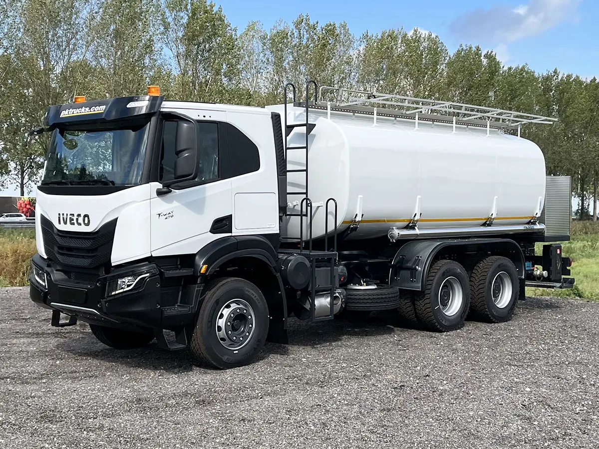Iveco T-Way AT380T47H Fuel Tank Truck 6x4