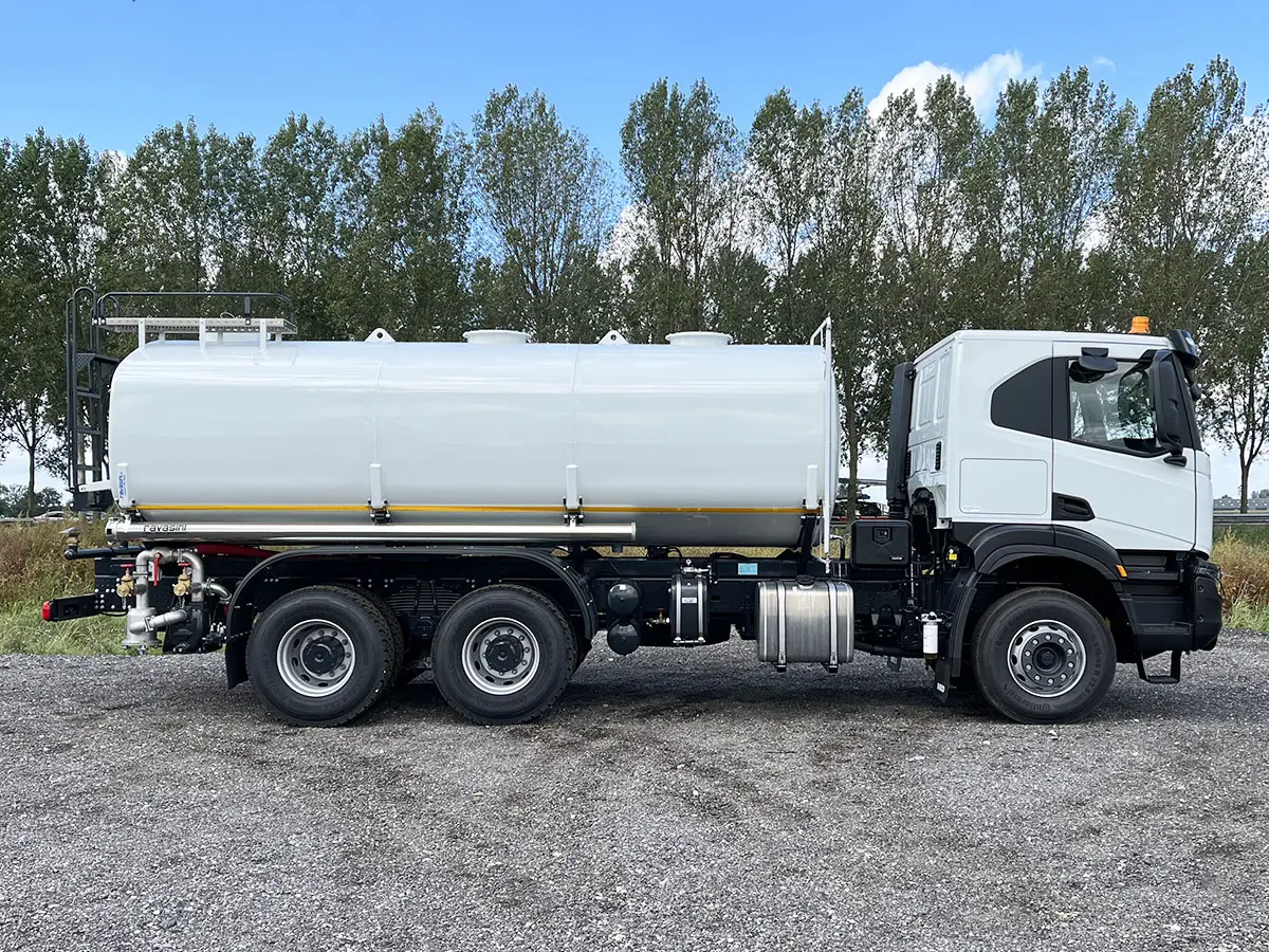 Iveco T-Way AT380T47H 6x4 Water Tank Truck 5