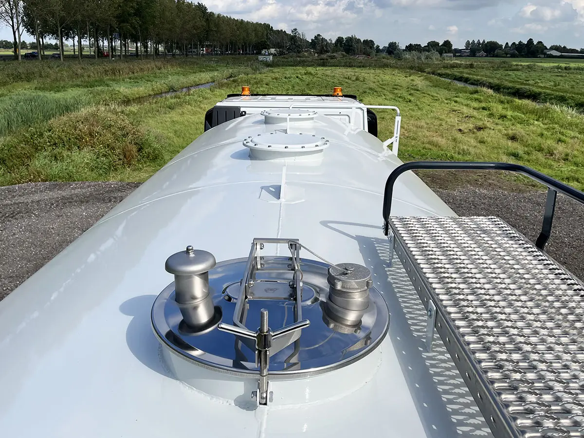 Iveco T-Way AT380T47H 6x4 Water Tank Truck 13