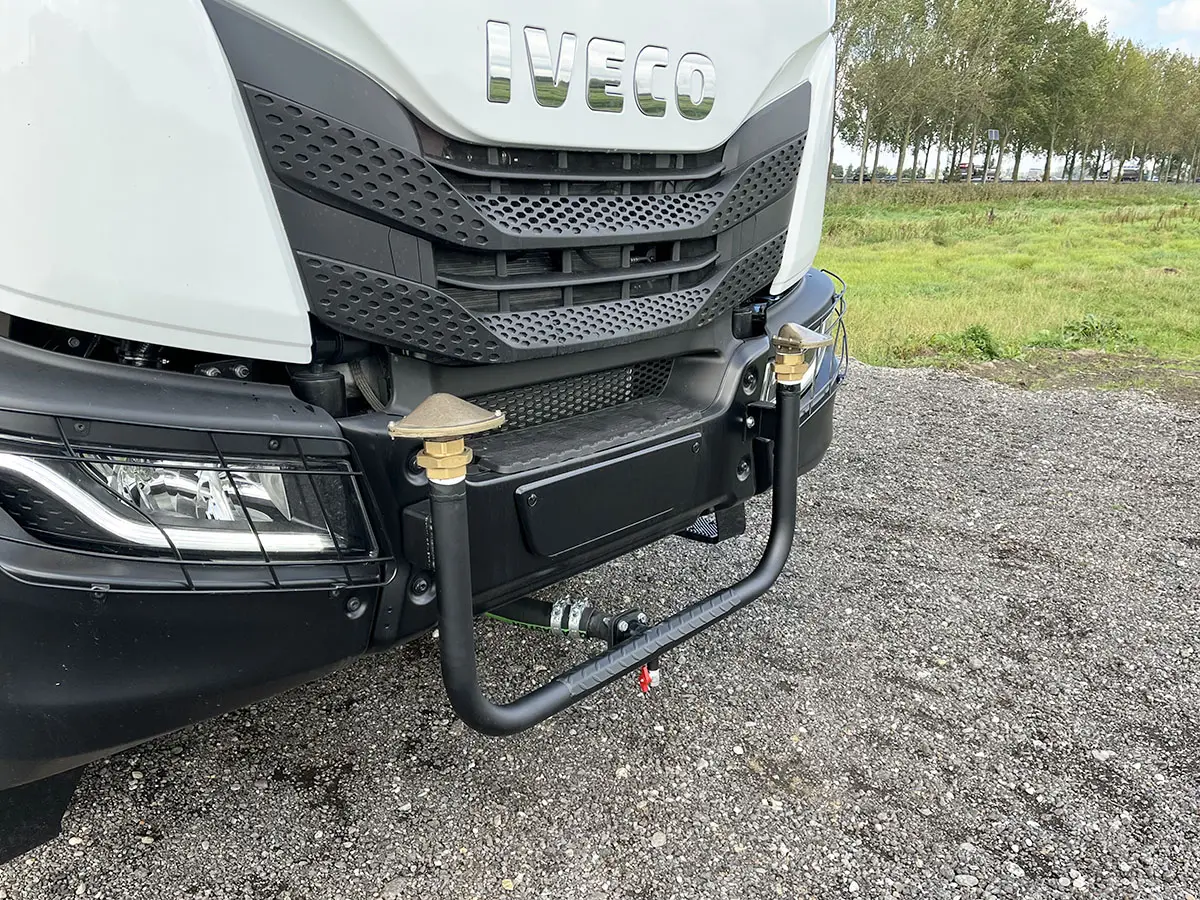Iveco T-Way AT380T47H Camion citerne à eau 6x4 16