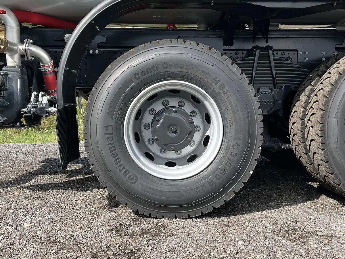 Iveco T-Way AT380T47H Camion citerne à eau 6x4 17