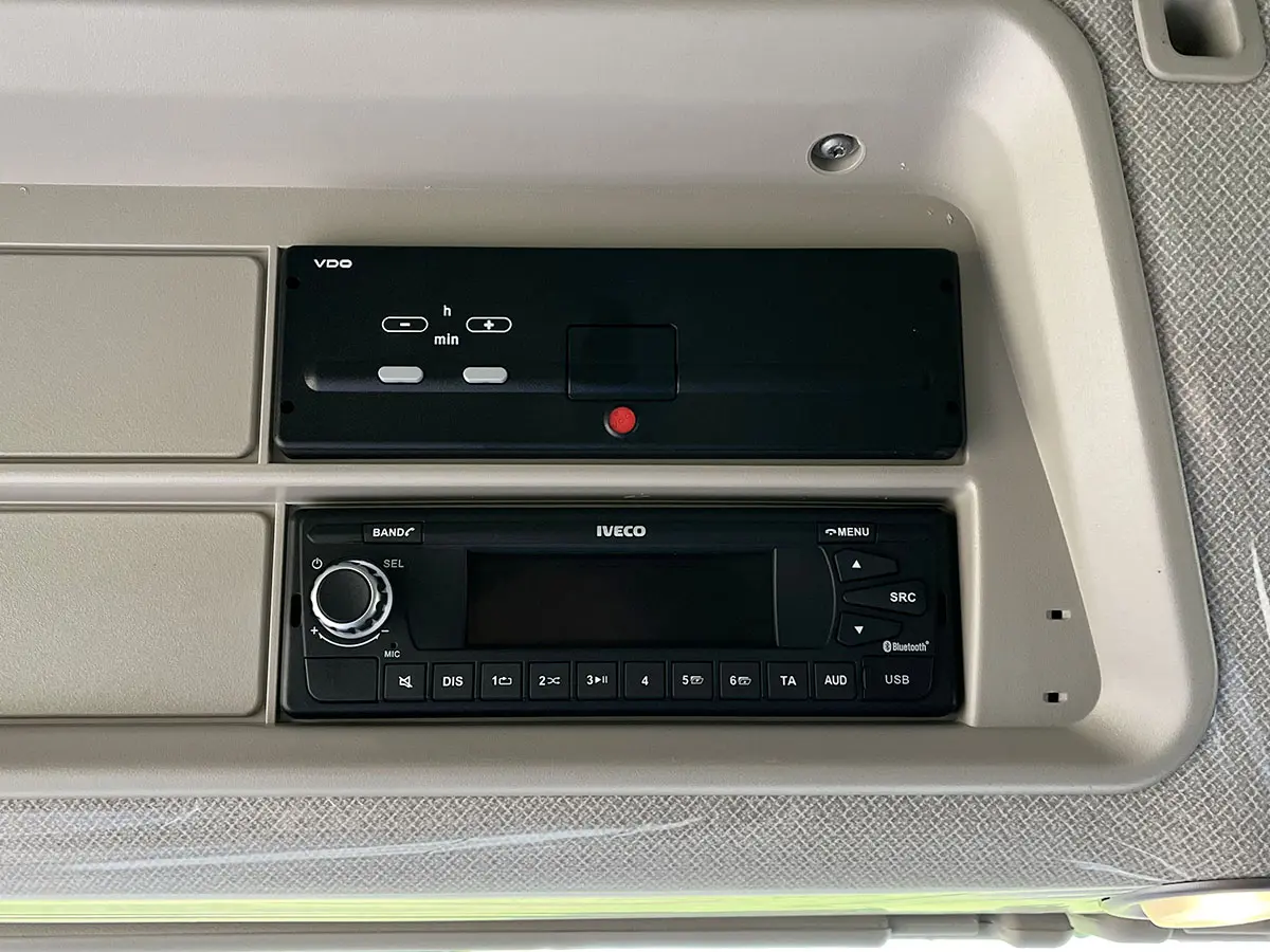 Iveco T-Way AT380T47WH-4500 AT 6x6 Chassis Cabin 11