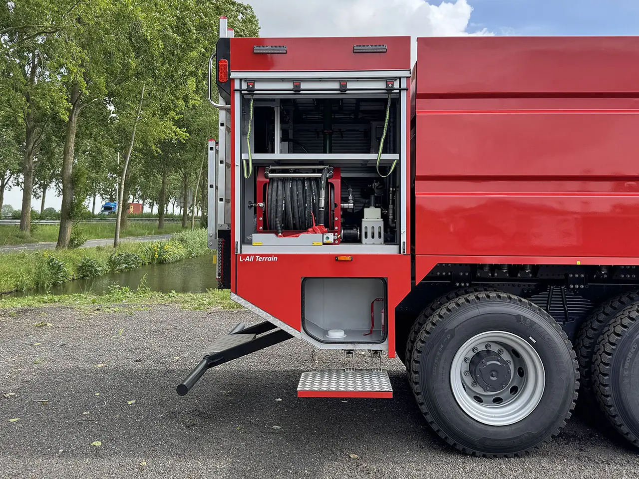 Iveco T-Way AT380T47WH Fire Fighter Truck 6x6 16