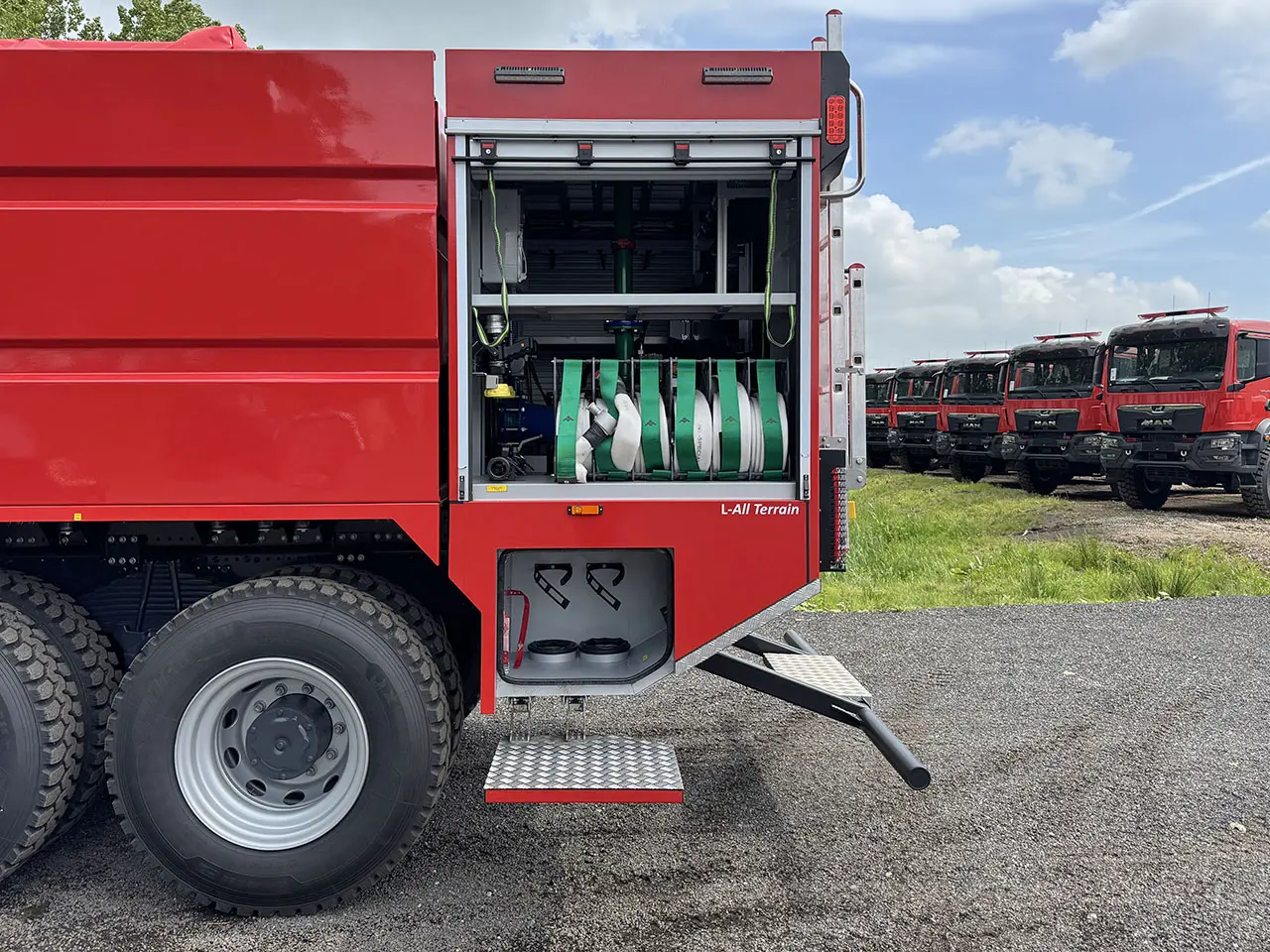 Iveco T-Way AT380T47WH Fire Fighter Truck 6x6 18