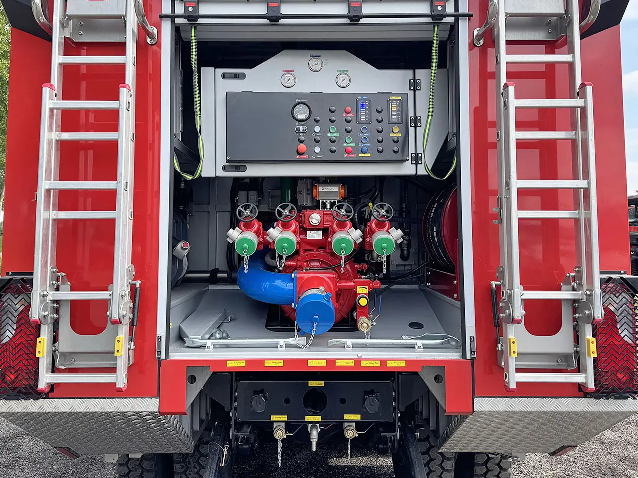Iveco T-Way AT380T47WH Fire Fighter Truck 6x6 21