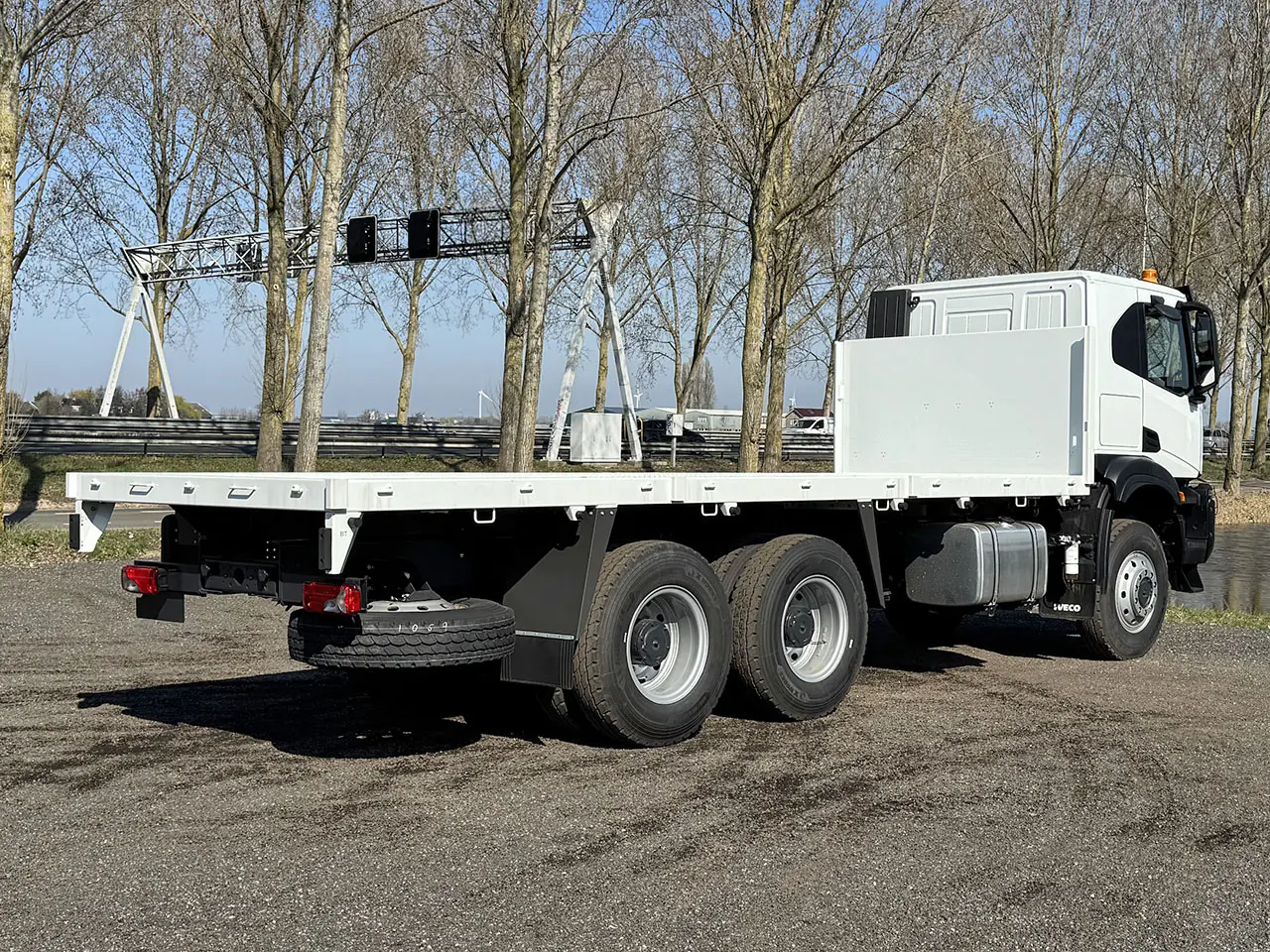 Iveco T-Way AT380T47WH AT 6x6 Flatbed