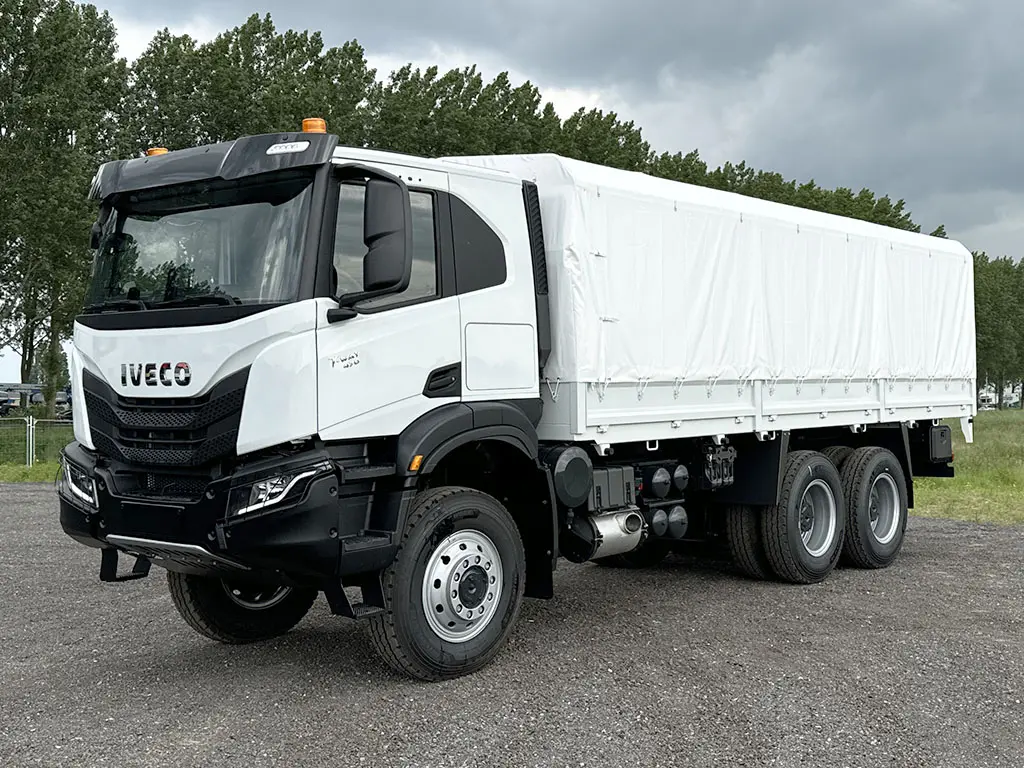 Iveco T-Way AT380T47WH AT 6x6 Tarpaulin/Canvas Body Truck