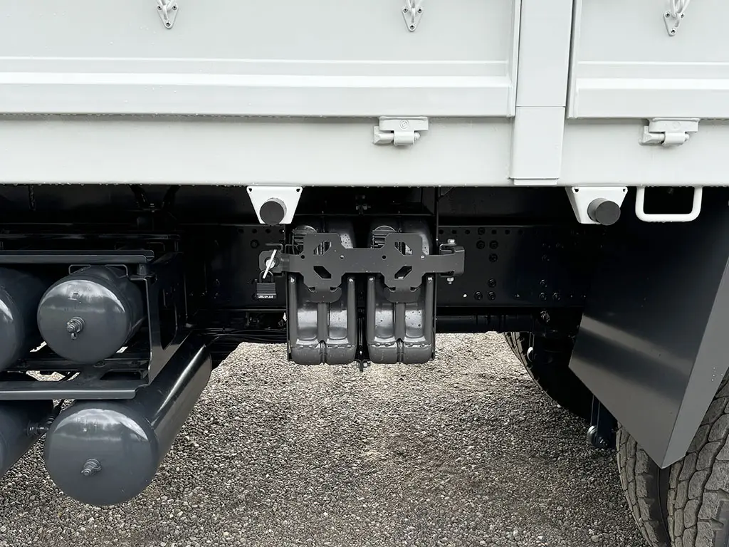 Iveco T-Way AT380T47WH AT 6x6 Tarpaulin/Canvas Body Truck 13