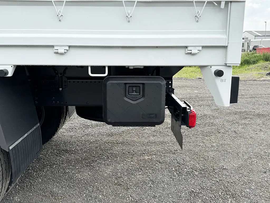 Iveco T-Way AT380T47WH AT Tarpaulin/Canvas Body Truck 6x6 14