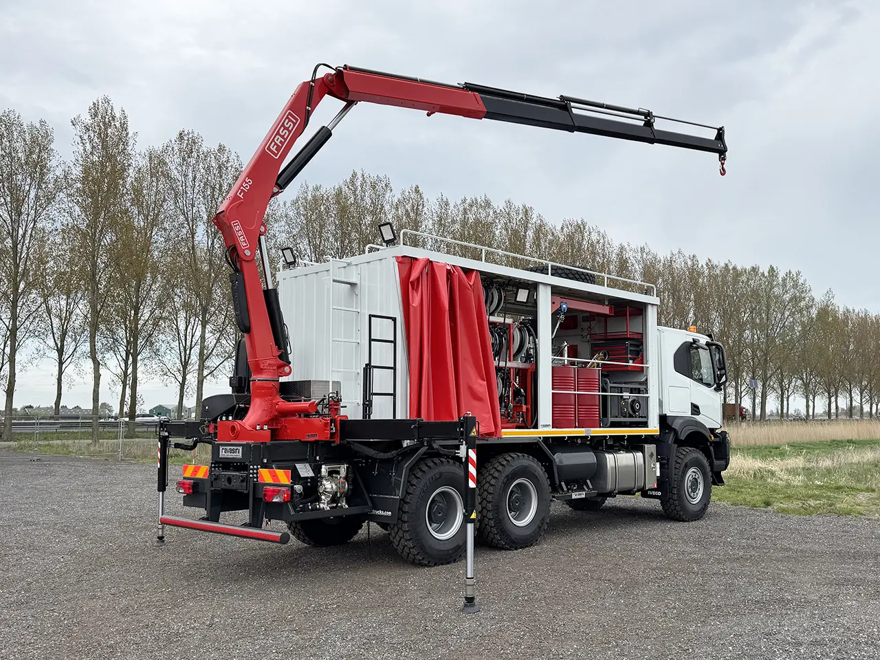 Iveco T-Way AT380T47WH AT Fassi F155.0.23 Camion atelier mobile 6x6 2