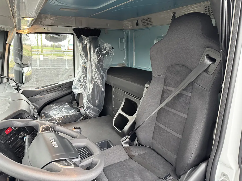 Iveco T-Way AT380T47WH AT Fassi F155.0.23 6x6 Workshop Truck 12