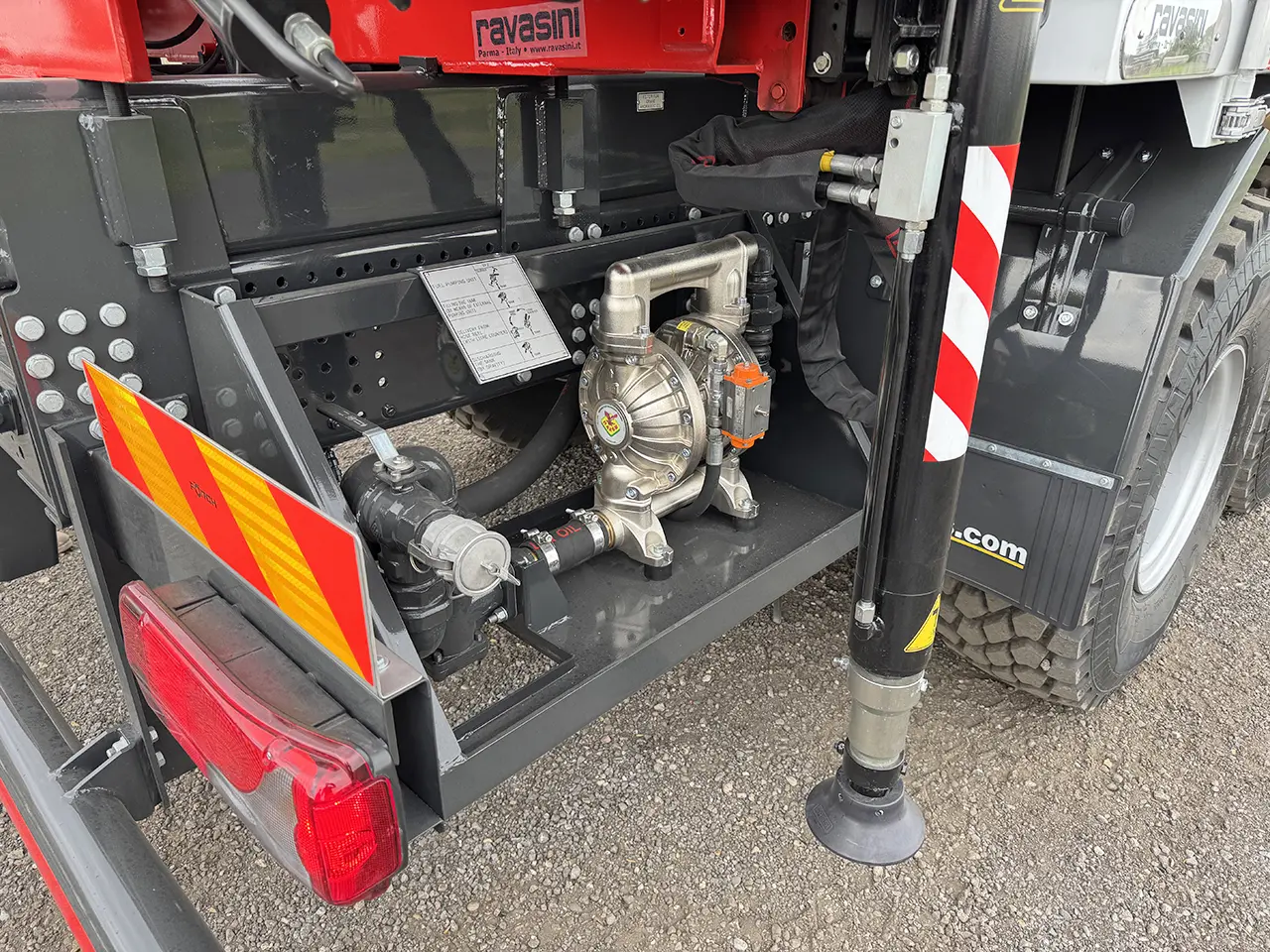 Iveco T-Way AT380T47WH AT Fassi F155.0.23 Camion atelier mobile 6x6 15