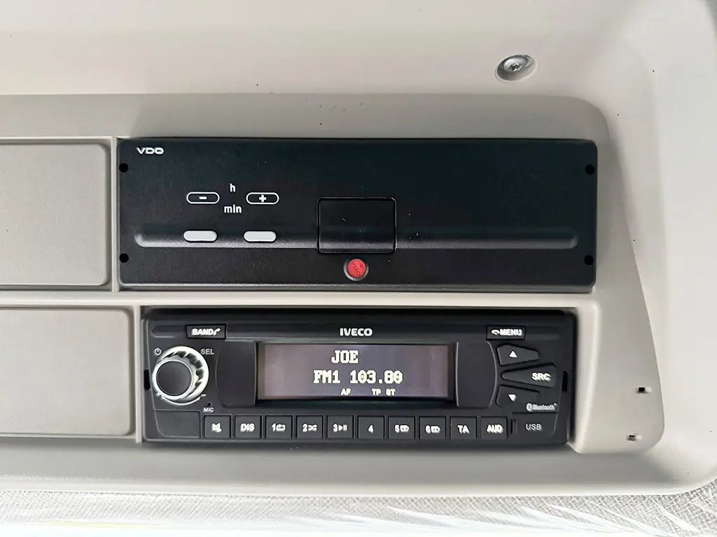 Iveco T-Way AT380T47WH Fassi F155A.0.22 6x6 Camion atelier mobile 14