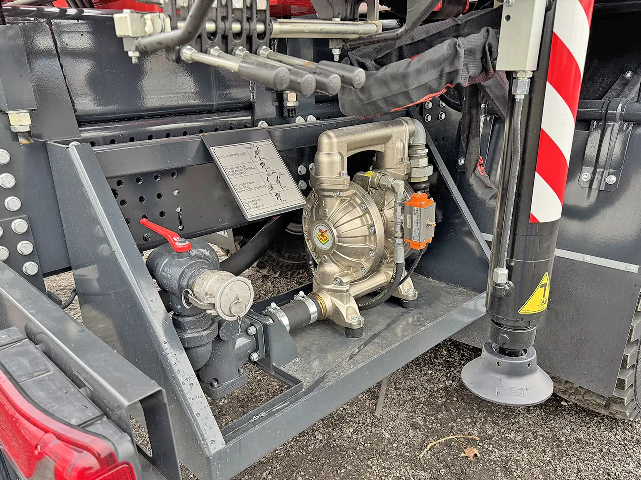 Iveco T-Way AT380T47WH Fassi F155A.0.22 6x6 Workshop Truck 28