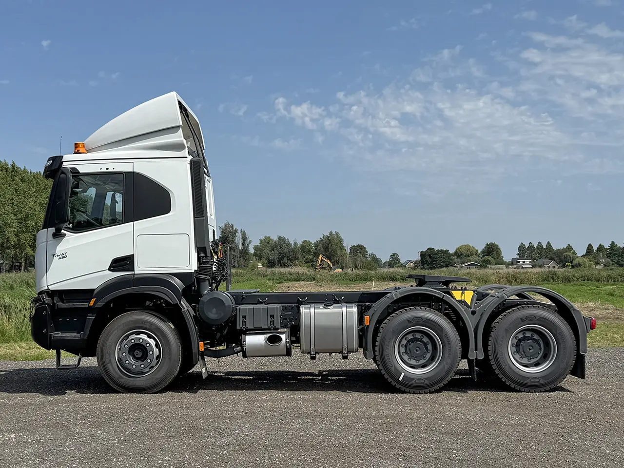 Iveco T-Way AT720T43TH Tractor Head 6x4 7