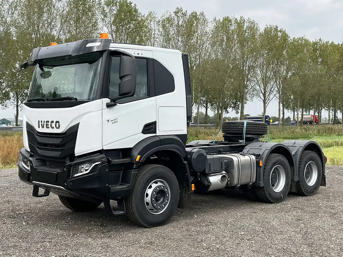 Iveco T-Way AT720T43TH AT ADR Tractor Head 6x4