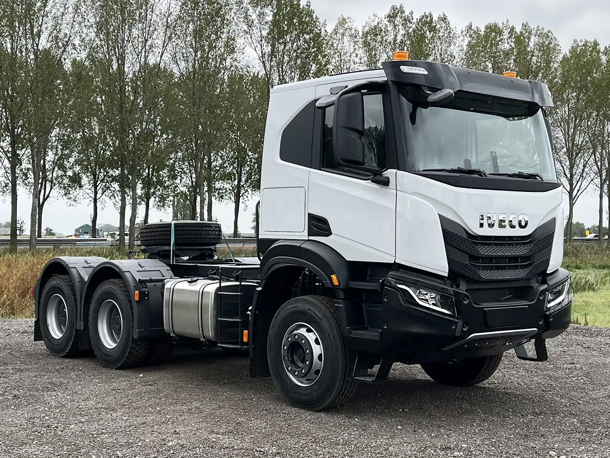 Iveco T-Way AT720T43TH AT ADR Tractor Head 6x4 4