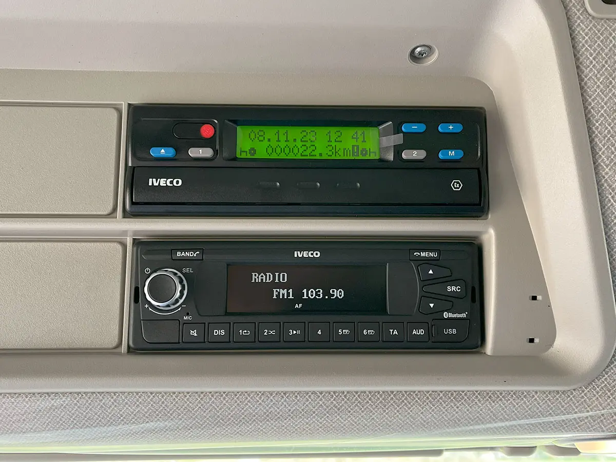 Iveco T-Way AT720T43TH AT ADR 6x4 Tractor Head 11