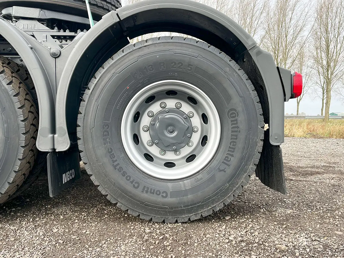 Iveco T-Way AT720T43TH AT ADR Tractor Head 6x4 13