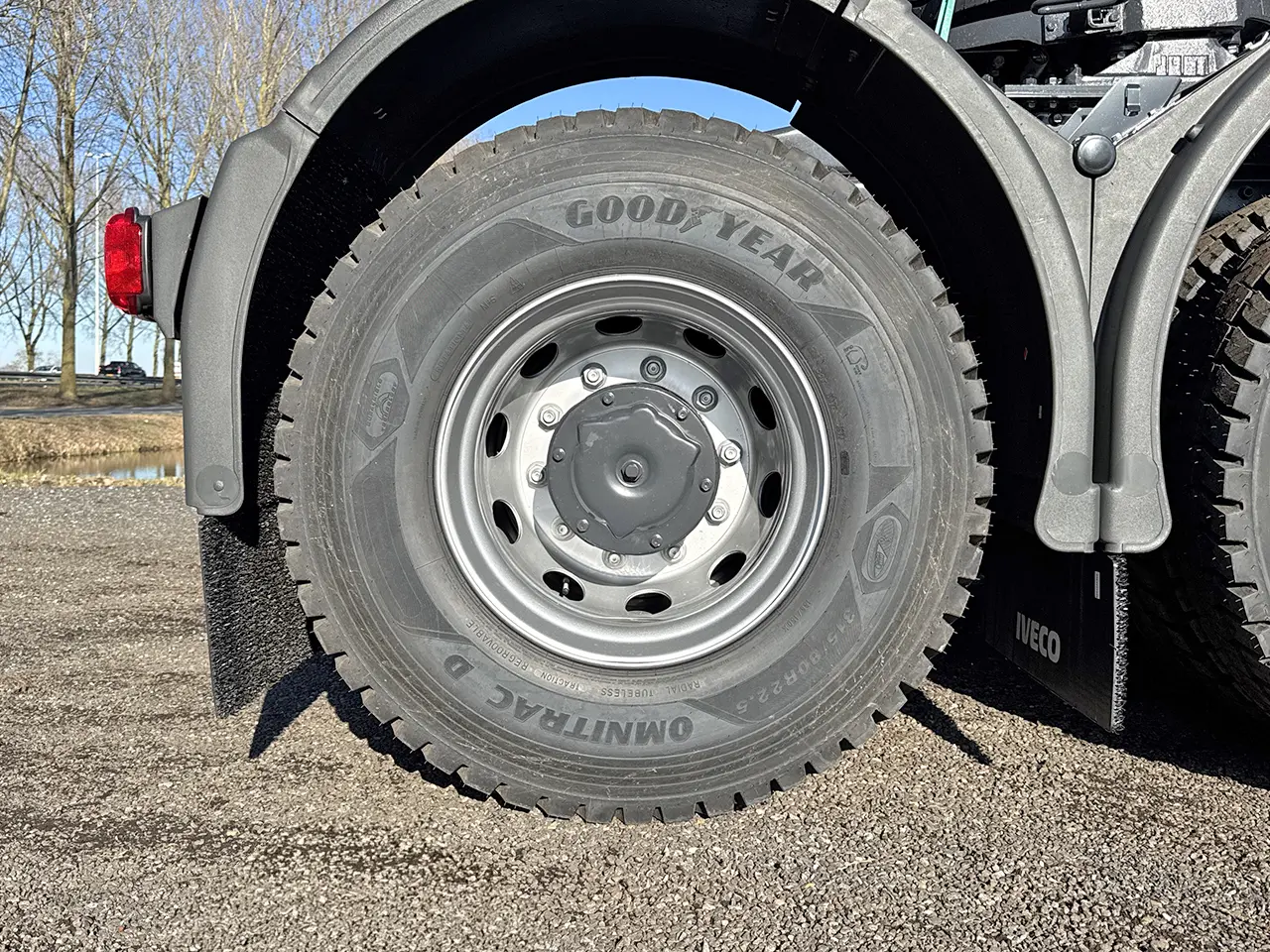 Iveco T-way AT720T43TH AT ADR Tractor Head 6x4 14
