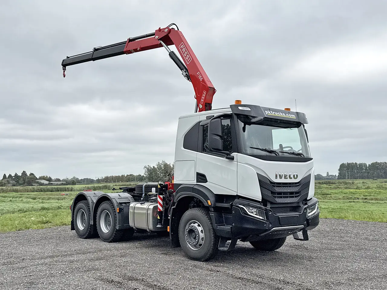 Iveco T-Way AT720T43TH AT ADR 6x4 Tractor Head with Crane 8