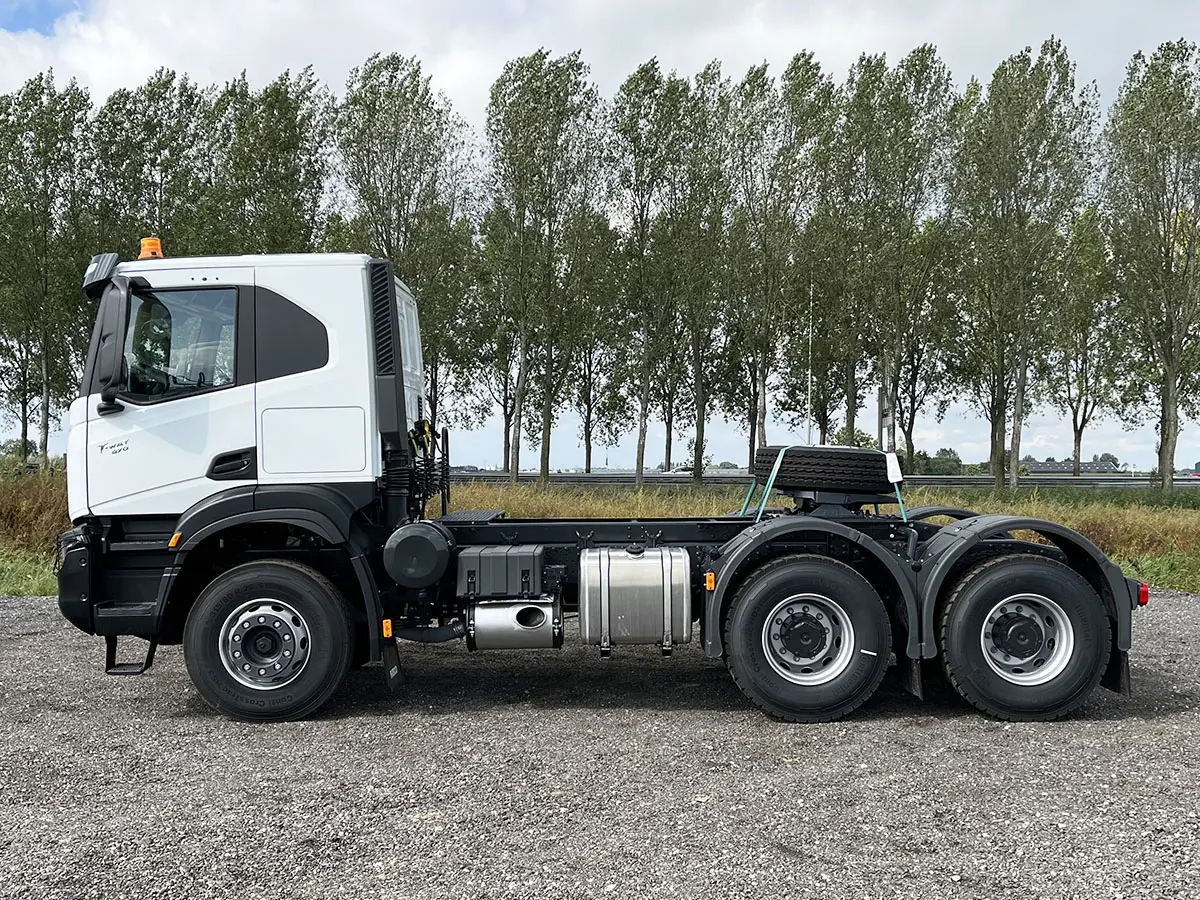 Iveco T-Way AT720T47TH Tractor Head 6x4 2