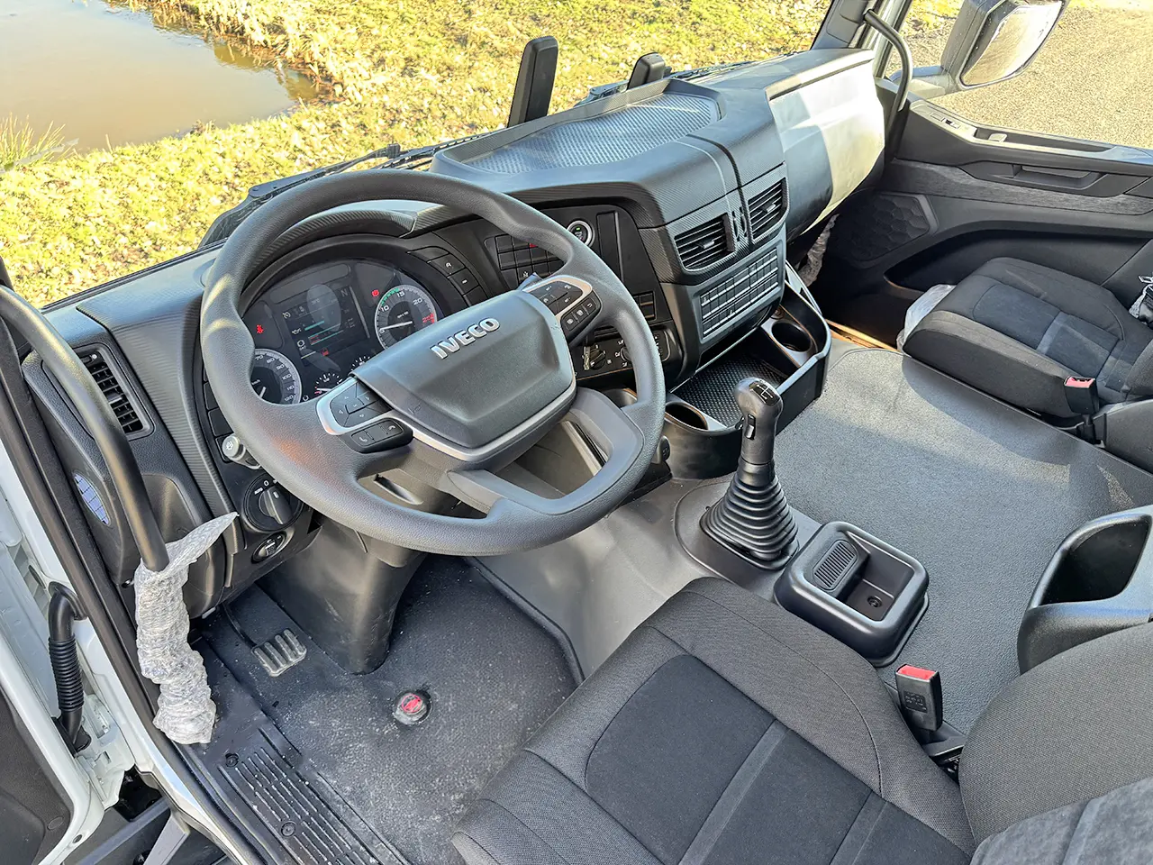 Iveco T-Way AT720T47TH 6x4 Tractor Head 3