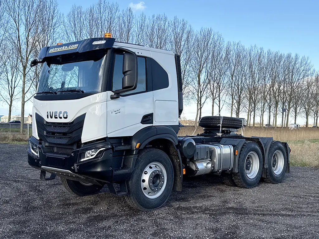 Iveco T-Way AT720T47TH 6x4 Tractor Head 1