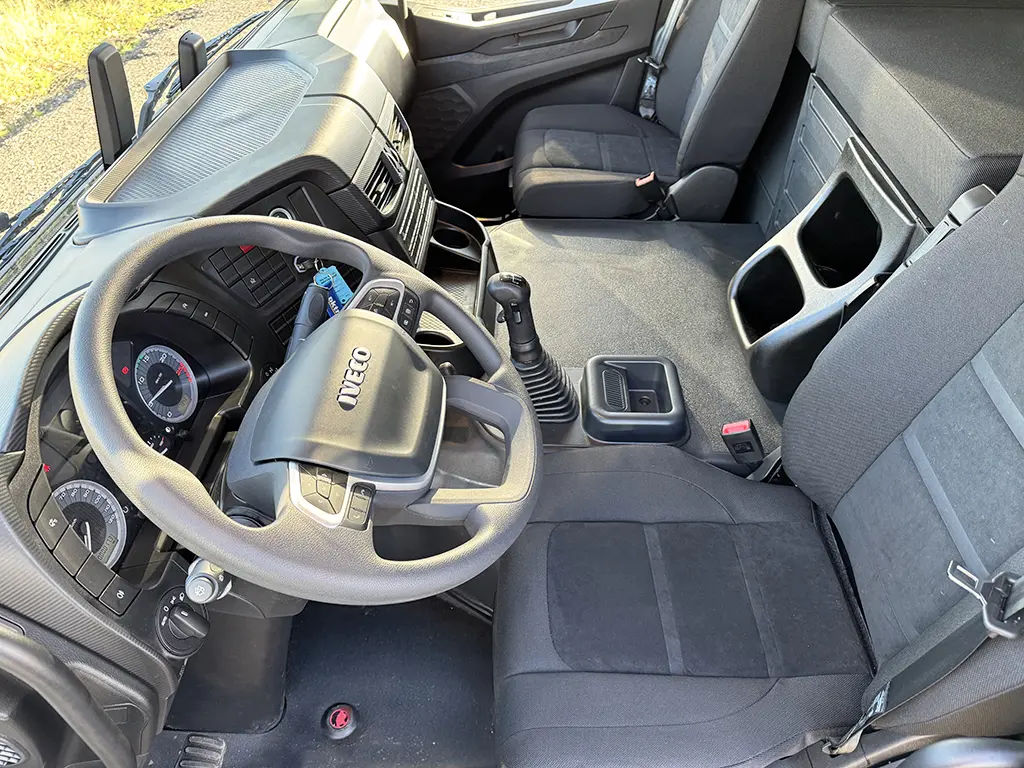 Iveco T-Way AT720T47TH Tractor Head 6x4 7