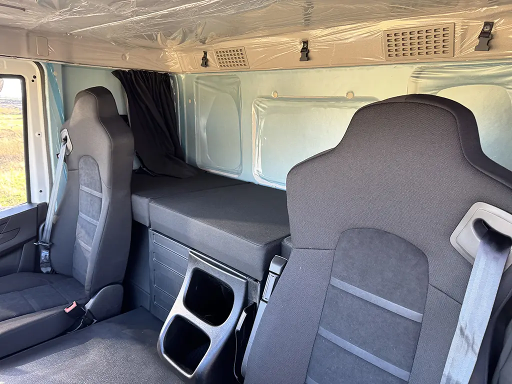 Iveco T-Way AT720T47TH 6x4 Tractor Head 10