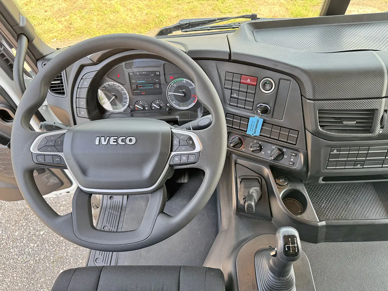 Iveco T-Way AT720T47TH Tractor Head 6x4 9
