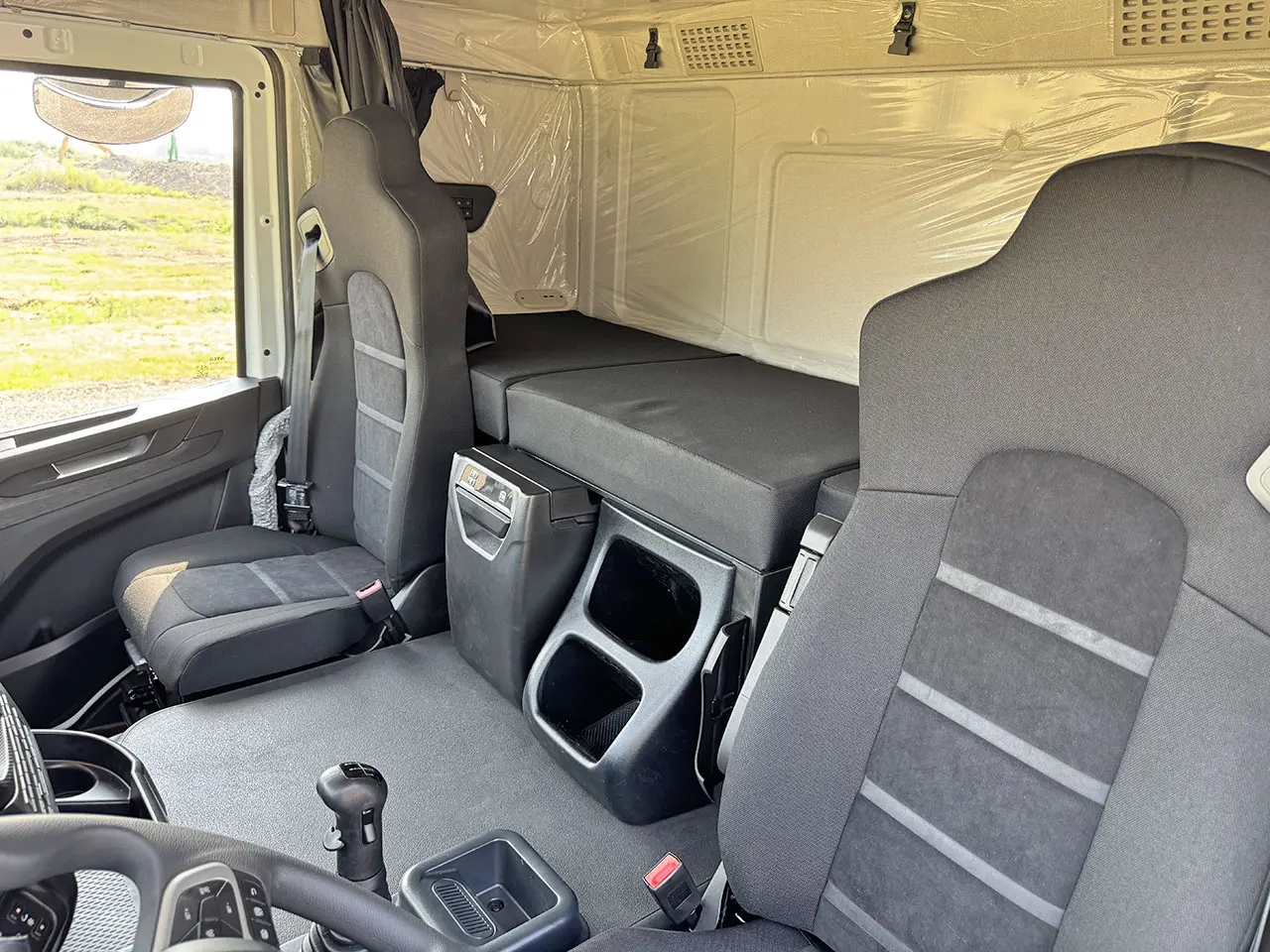 Iveco T-Way AT720T47TH Tractor Head 6x4 10