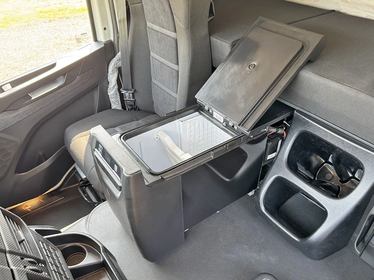Iveco T-Way AT720T47TH Tractor Head 6x4 11