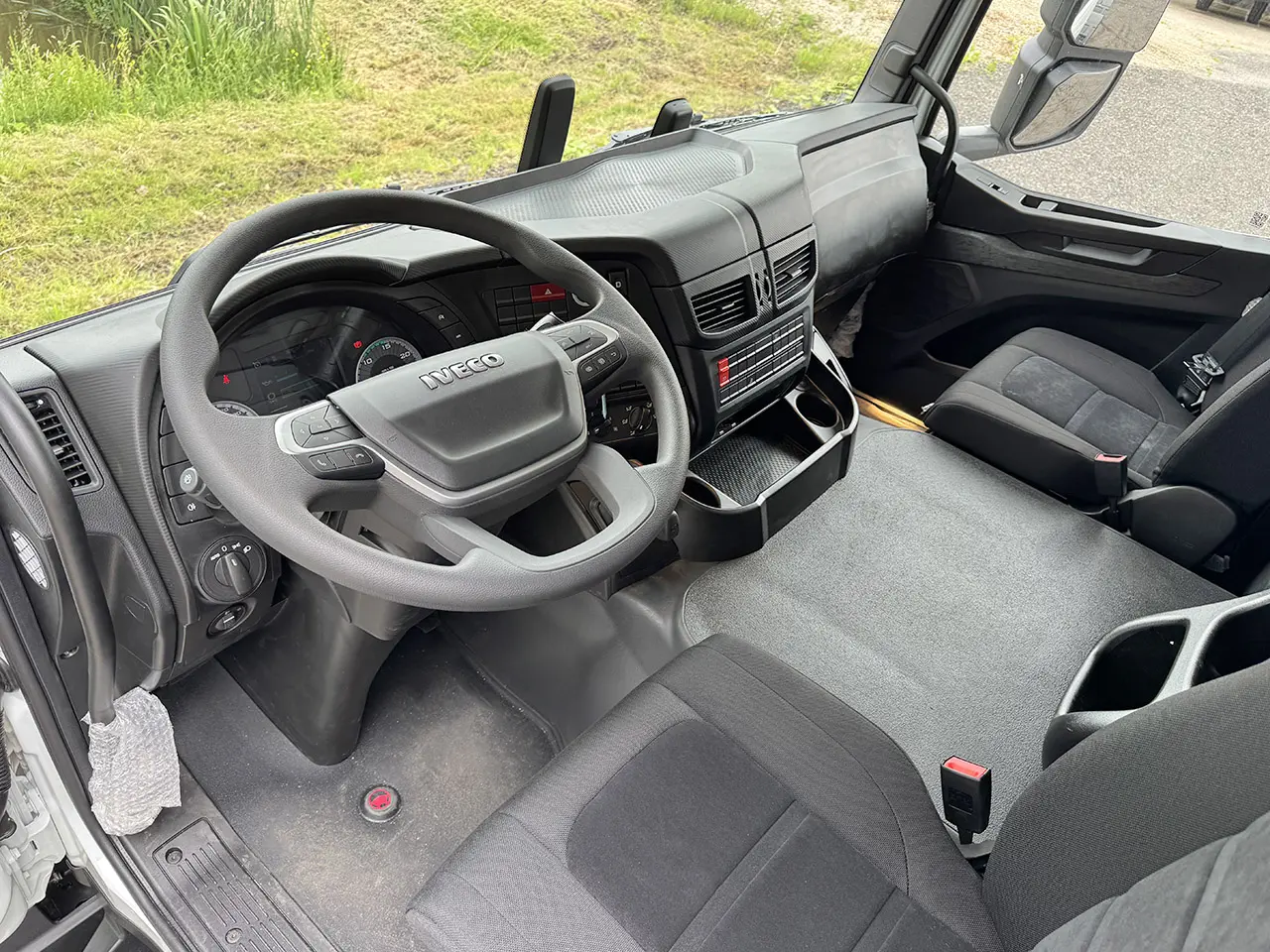 Iveco T-Way AT720T47TH ADR Tracteur 6x4 3