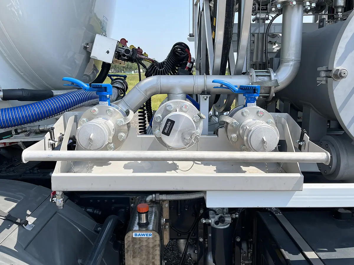 Iveco T-Way AT720T47TH / Magyar SMFF JET-A1 3-Axle Aviation Fuel Tank Trailer 15