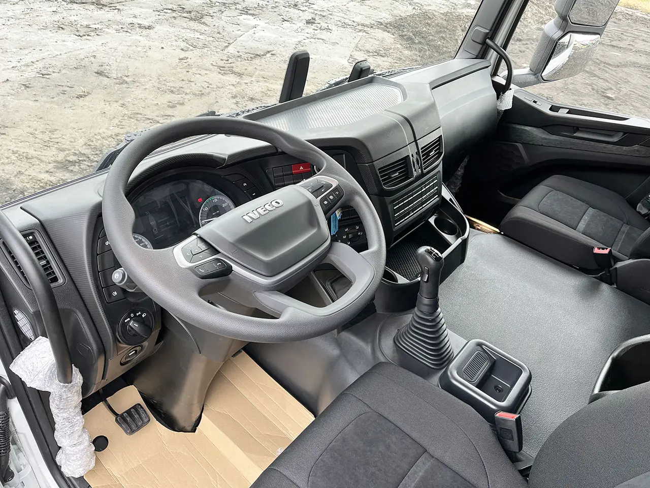 Iveco T-Way AT720T47WH Tractor Head 6x6 8