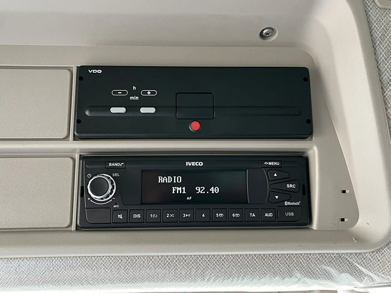 Iveco T-Way AT720T47WH 6x6 Tractor Head 11