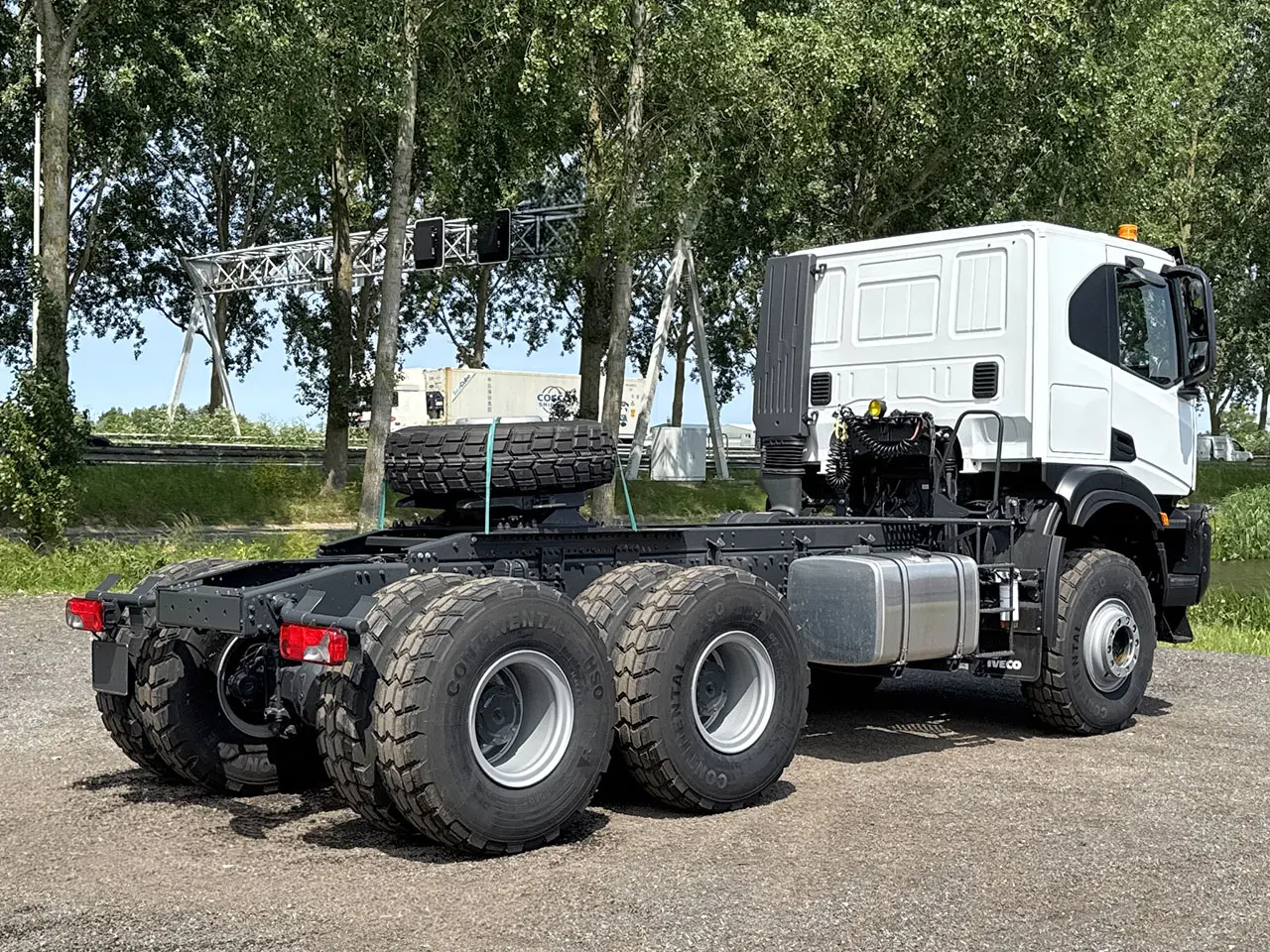 Iveco T-Way AT720T47WTH Tractor Head 6x6 2