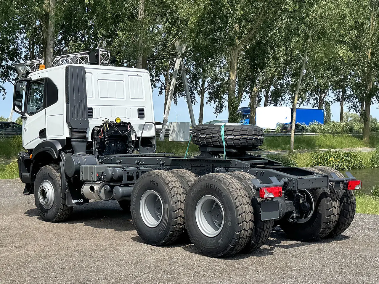 Iveco T-Way AT720T47WTH Tractor Head 6x6 6